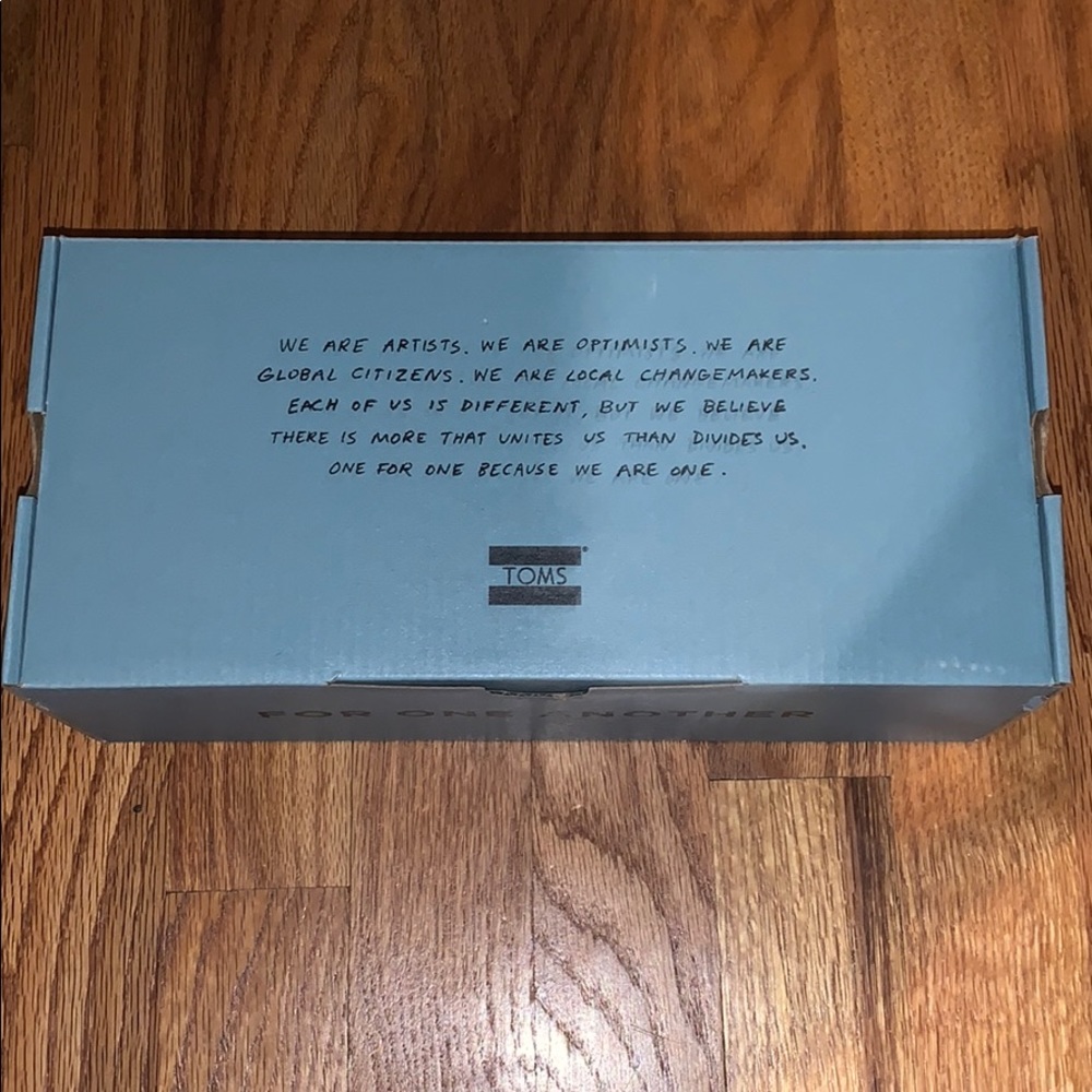 toms - Picture 4 of 4